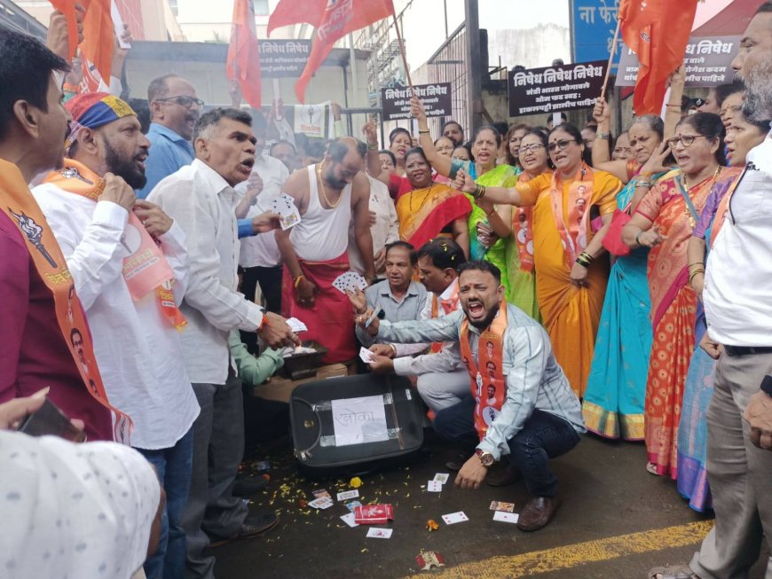 महायुती सरकारविरोधात उबाठा सेनेचे तीव्र जनआक्रोश आंदोलन